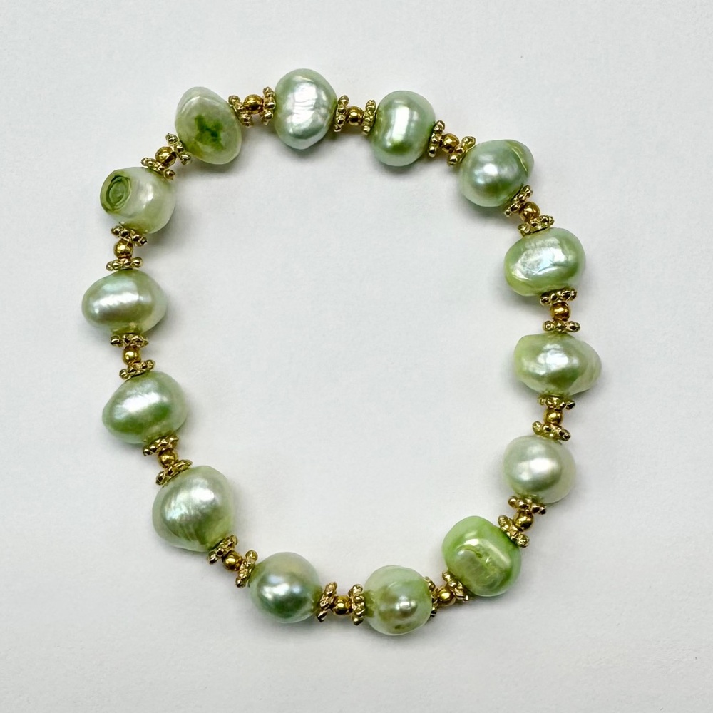 Elegant Green Pearl Bracelet -  S/M